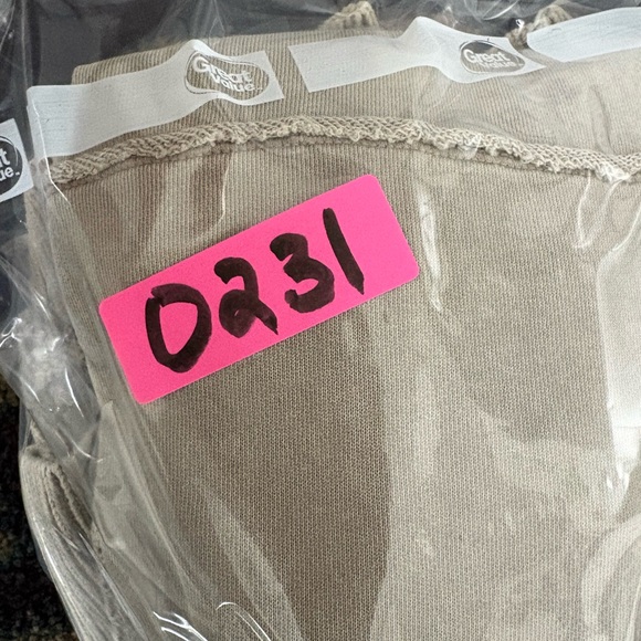 Free People We The Free Brooklyn Cardi Morning Oat Cardigan Women’s Medium NWT - Picture 7 of 7